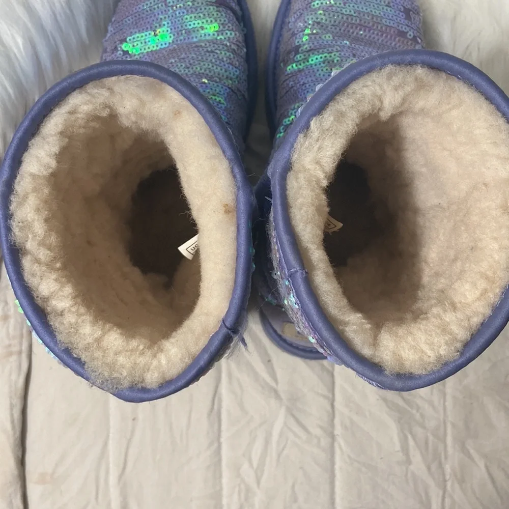 Uggs - Picture 6 of 6